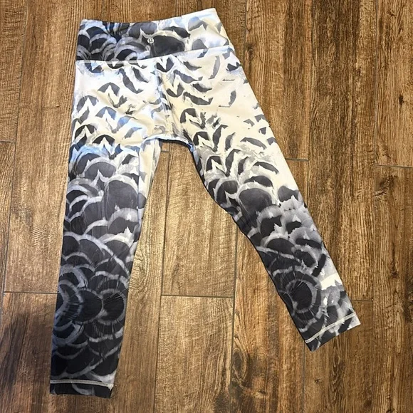 Lululemon 22inch black/white/gray - Picture 2 of 7